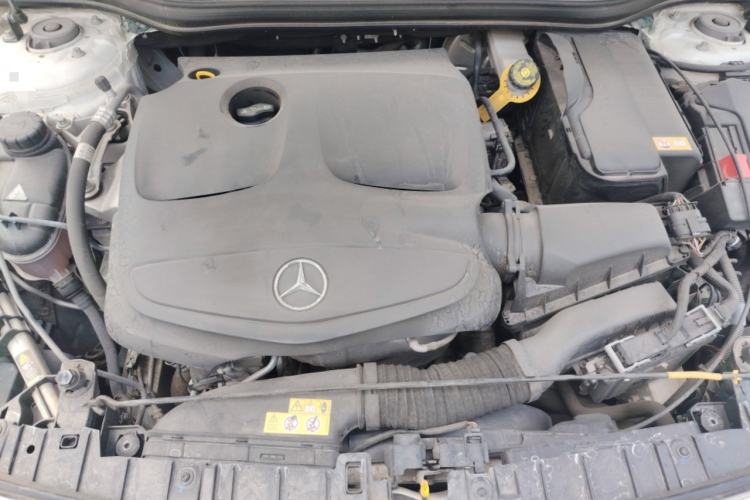 Used Mercedes-Benz GLA 2016 GLA 220 4MATIC Fashion Edition Engine Bay