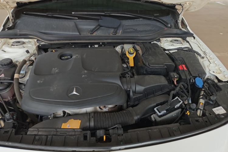 Used Mercedes-Benz GLA 2016 GLA 220 4MATIC Fashion Edition Engine Bay