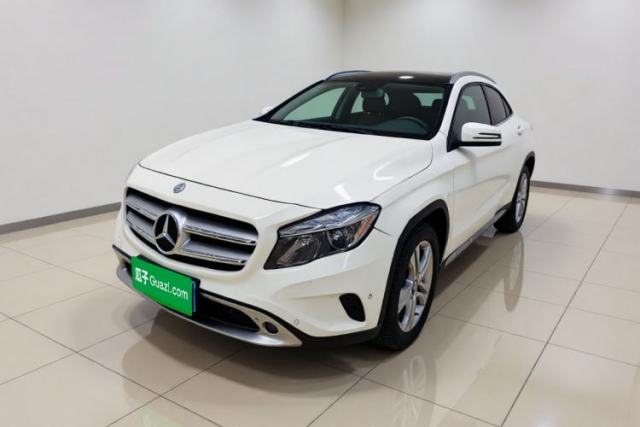Ojetý Mercedes-Benz GLA 2016 GLA 200 Sport Edition