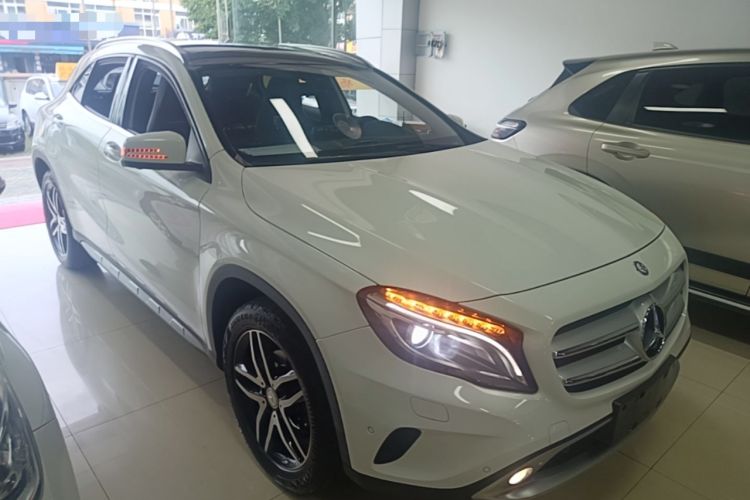 Used Mercedes-Benz GLA 2016 GLA 200 Fashion Model Exterior 1