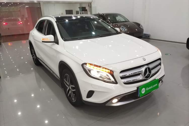 Used Mercedes-Benz GLA 2016 GLA 200 Fashion Model Exterior 1