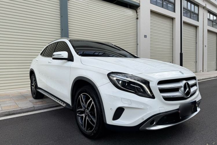 Used Mercedes-Benz GLA 2016 GLA 200 Fashion Model Exterior 1