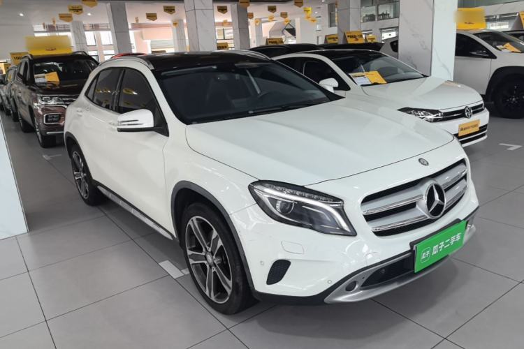 Used Mercedes-Benz GLA 2016 GLA 220 4MATIC Luxury Model Exterior 1