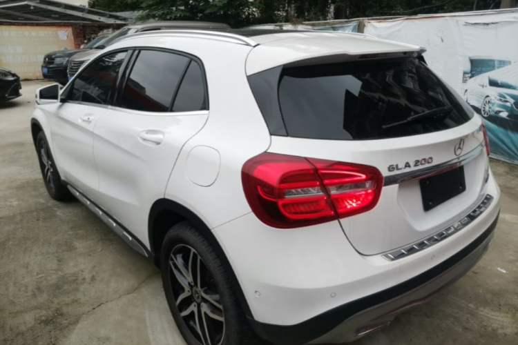Used Mercedes-Benz GLA 2016 GLA 200 Fashion Model Exterior 2