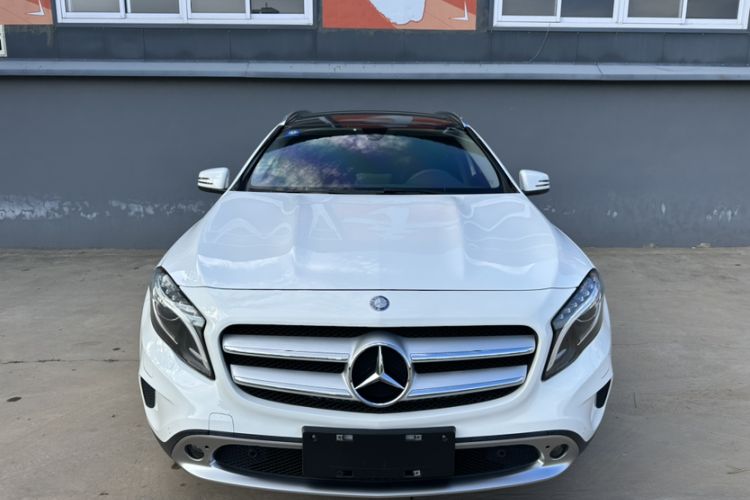 Used Mercedes-Benz GLA 2016 GLA 200 Fashion Model Exterior 2