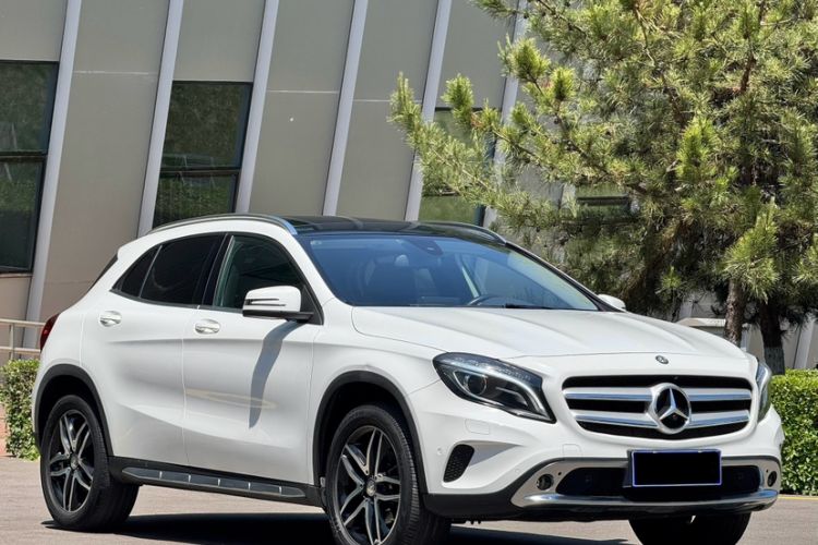 Used Mercedes-Benz GLA 2016 GLA 200 Fashion Model Exterior 2