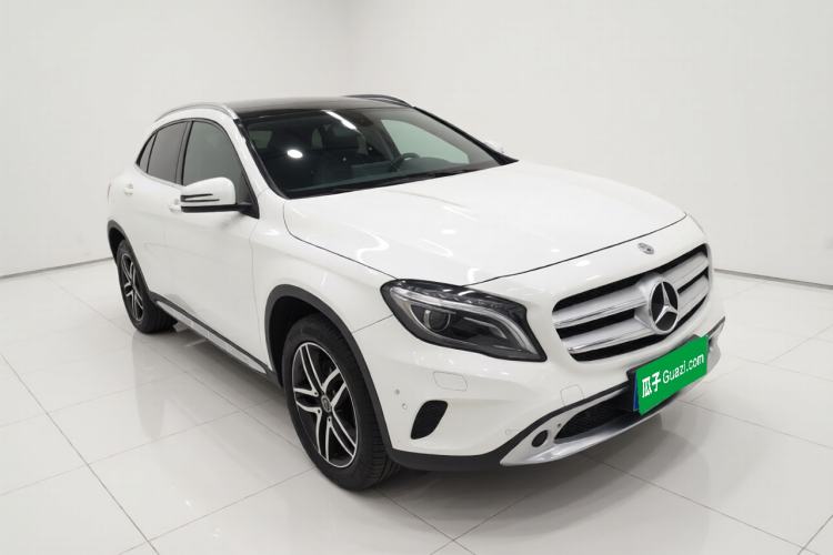 Used Mercedes-Benz GLA 2016 GLA 200 Fashion Model Exterior 2
