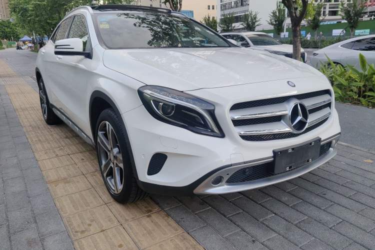 Used Mercedes-Benz GLA 2016 GLA 200 Fashion Model Exterior 2