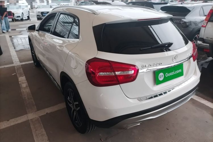Used Mercedes-Benz GLA 2016 GLA 220 4MATIC Fashion Edition Exterior 2