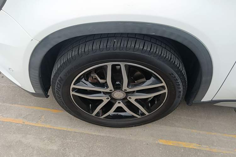 Used Mercedes-Benz GLA 2016 GLA 220 4MATIC Fashion Edition Exterior 2