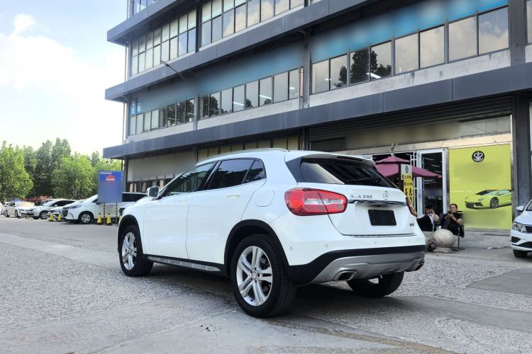 Used Mercedes-Benz GLA 2016 GLA 200 Sport Edition Exterior 2