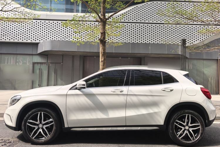 Used Mercedes-Benz GLA 2016 GLA 220 4MATIC Fashion Edition Exterior 2