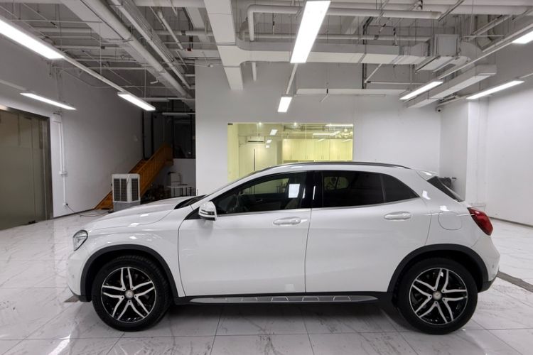 Used Mercedes-Benz GLA 2016 GLA 200 Fashion Model Exterior 3