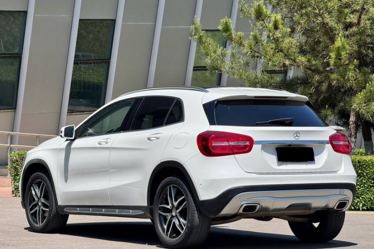 Used Mercedes-Benz GLA 2016 GLA 200 Fashion Model Exterior 3