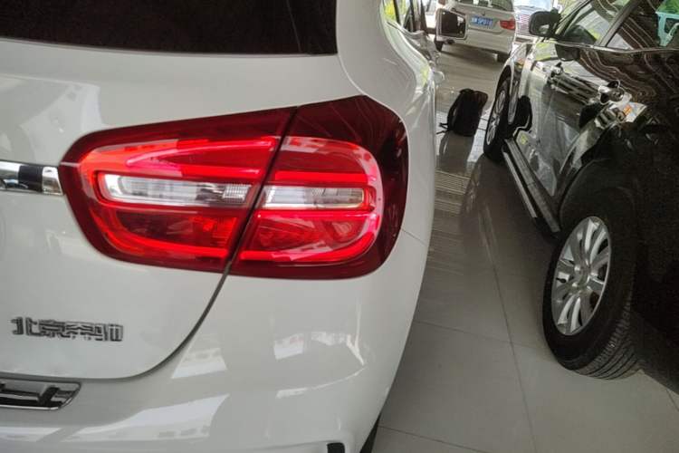 Used Mercedes-Benz GLA 2016 GLA 200 Fashion Model Exterior 3