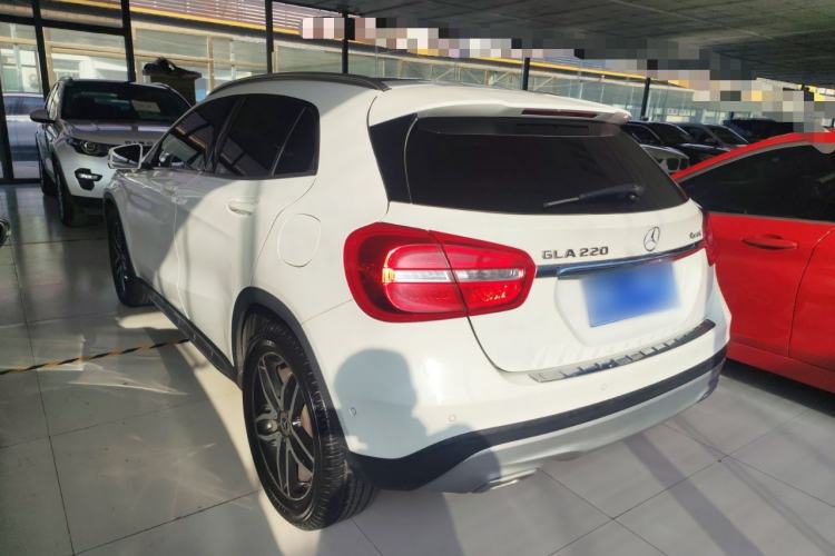 Used Mercedes-Benz GLA 2016 GLA 220 4MATIC Fashion Edition Exterior 3