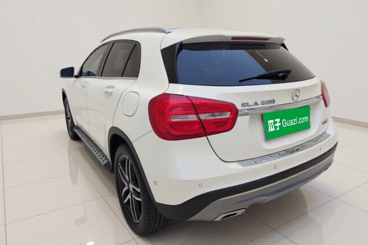 Used Mercedes-Benz GLA 2016 GLA 200 Fashion Model Exterior 3