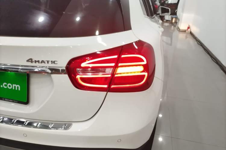 Used Mercedes-Benz GLA 2016 GLA 200 Fashion Model Exterior 3