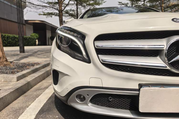 Used Mercedes-Benz GLA 2016 GLA 220 4MATIC Fashion Edition Exterior 3
