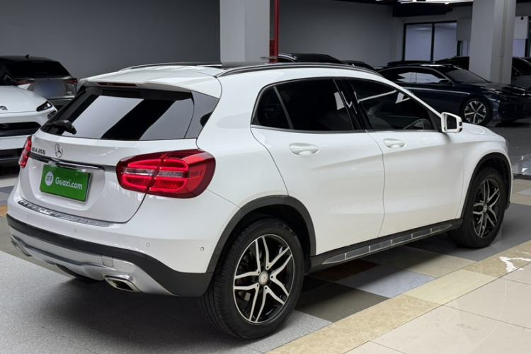 Used Mercedes-Benz GLA 2016 GLA 200 Fashion Model Exterior 3