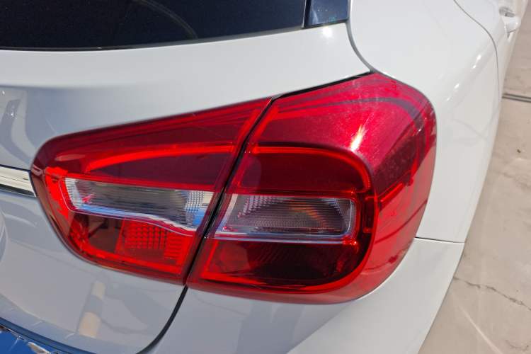 Used Mercedes-Benz GLA 2016 GLA 200 Fashion Model Exterior 3