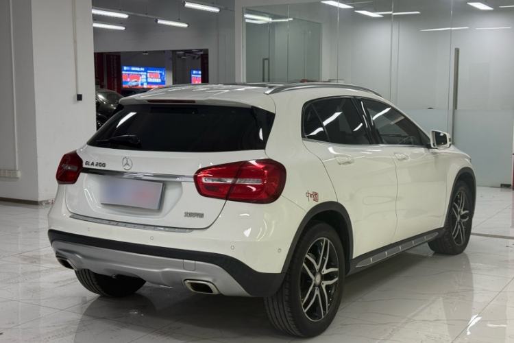 Used Mercedes-Benz GLA 2016 GLA 200 Fashion Model Exterior 4