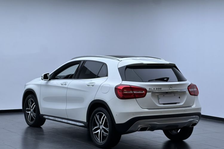 Used Mercedes-Benz GLA 2016 GLA 200 Fashion Model Exterior 4