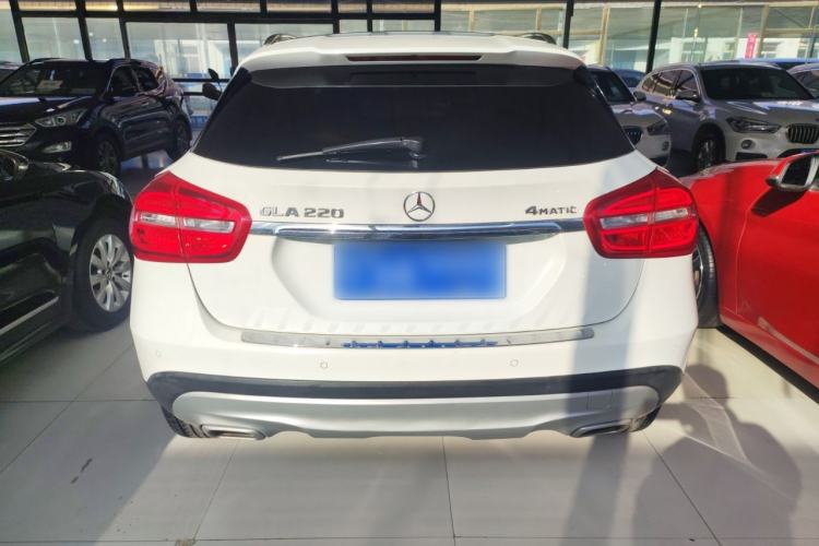 Used Mercedes-Benz GLA 2016 GLA 220 4MATIC Fashion Edition Exterior 4