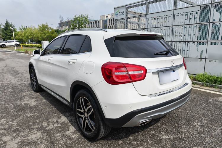 Used Mercedes-Benz GLA 2016 GLA 200 Fashion Model Exterior 4