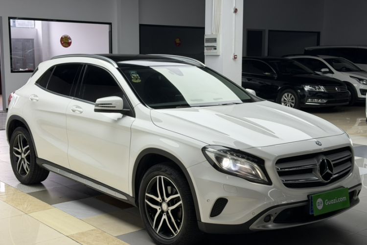 Used Mercedes-Benz GLA 2016 GLA 200 Fashion Model Exterior 4