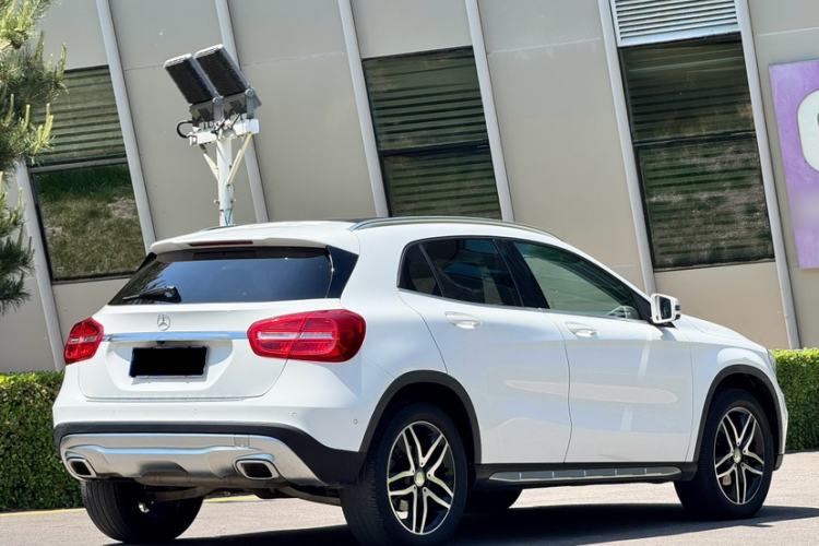 Used Mercedes-Benz GLA 2016 GLA 200 Fashion Model Exterior 5