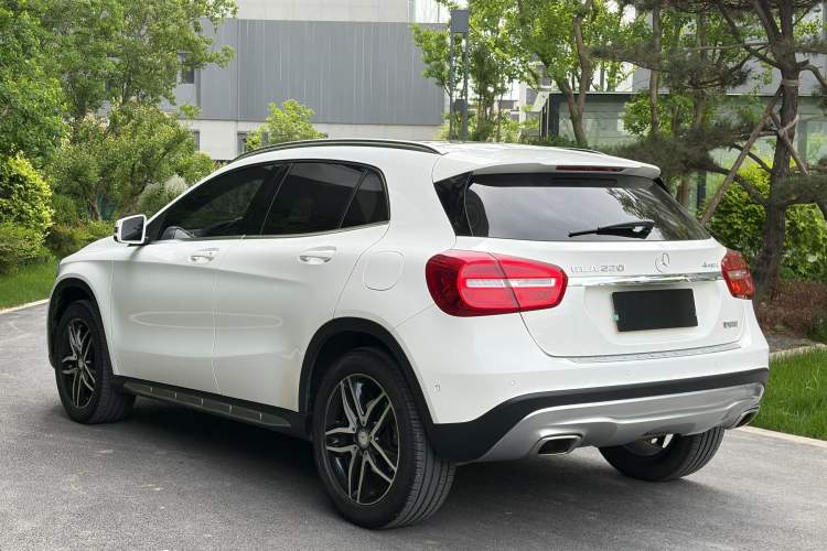 Used Mercedes-Benz GLA 2016 GLA 220 4MATIC Fashion Edition Exterior 5