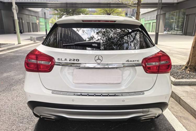 Used Mercedes-Benz GLA 2016 GLA 220 4MATIC Fashion Edition Exterior 5