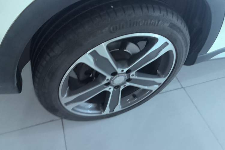 Used Mercedes-Benz GLA 2016 GLA 220 4MATIC Luxury Model Exterior 5