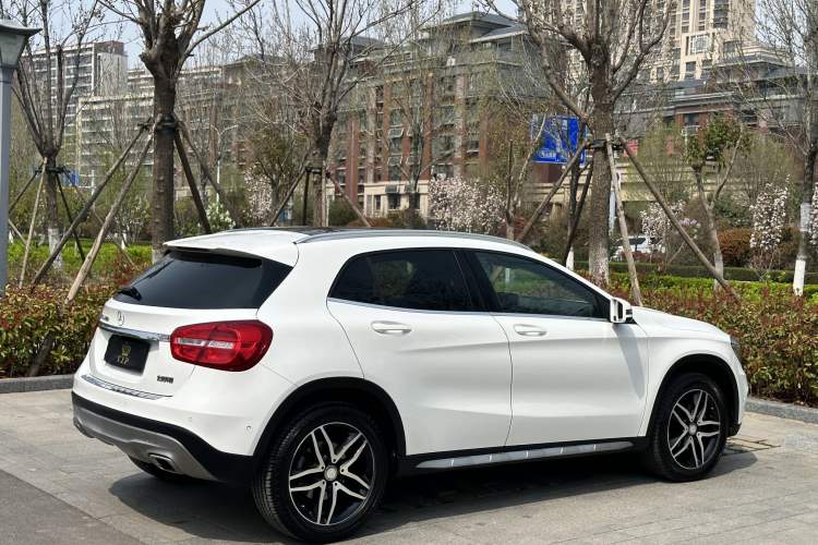 Used Mercedes-Benz GLA 2016 GLA 200 Fashion Model Exterior 5