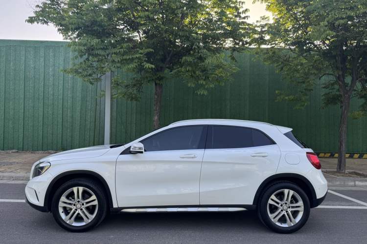 Used Mercedes-Benz GLA 2016 GLA 200 Sport Edition Exterior 6