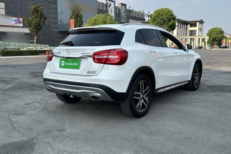 Used Mercedes-Benz GLA 2016 GLA 220 4MATIC Fashion Edition Exterior 6