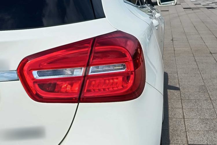 Used Mercedes-Benz GLA 2016 GLA 220 4MATIC Fashion Edition Exterior 7