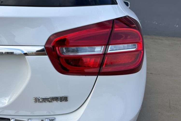 Used Mercedes-Benz GLA 2016 GLA 200 Fashion Model Exterior 7