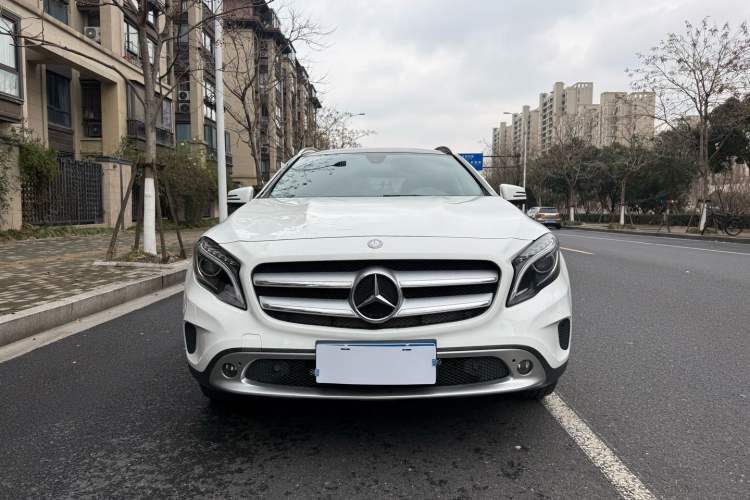 Used Mercedes-Benz GLA 2016 GLA 220 4MATIC Fashion Edition Exterior 7