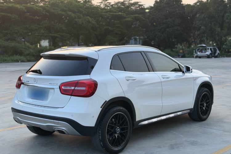 Used Mercedes-Benz GLA 2016 GLA 220 4MATIC Fashion Edition Exterior 7