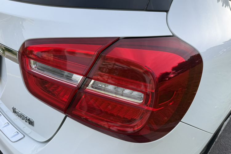 Used Mercedes-Benz GLA 2016 GLA 200 Fashion Model Exterior 7