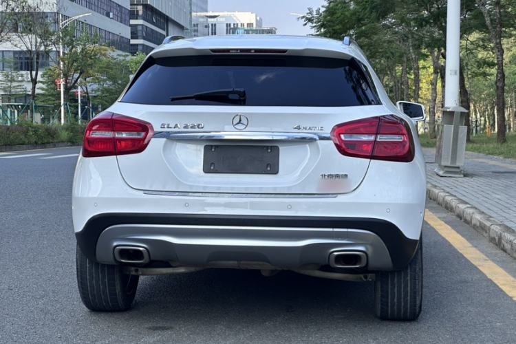 Used Mercedes-Benz GLA 2016 GLA 220 4MATIC Luxury Model Exterior 8