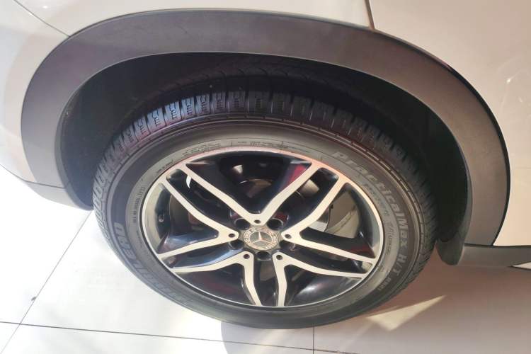 Used Mercedes-Benz GLA 2016 GLA 220 4MATIC Fashion Edition Exterior 8