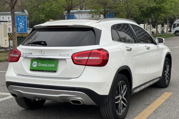 Used Mercedes-Benz GLA 2016 GLA 220 4MATIC Fashion Edition Exterior 9