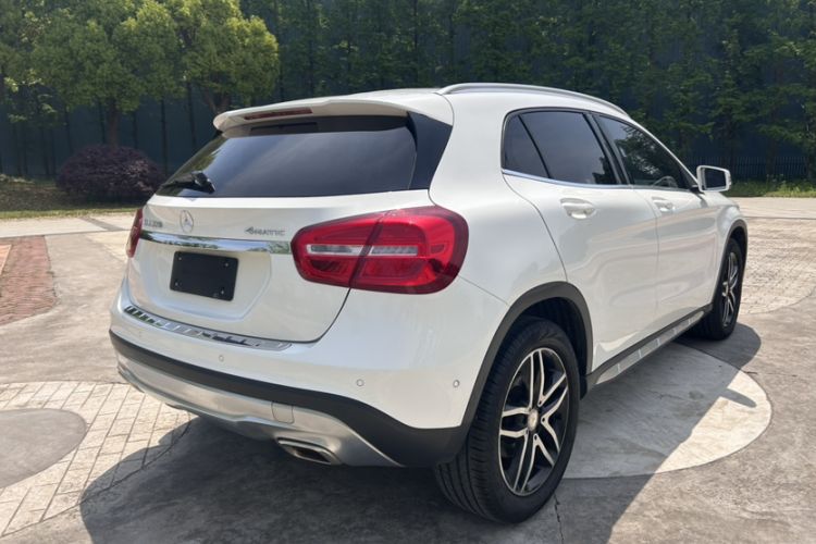 Used Mercedes-Benz GLA 2016 GLA 220 4MATIC Fashion Edition Exterior 9