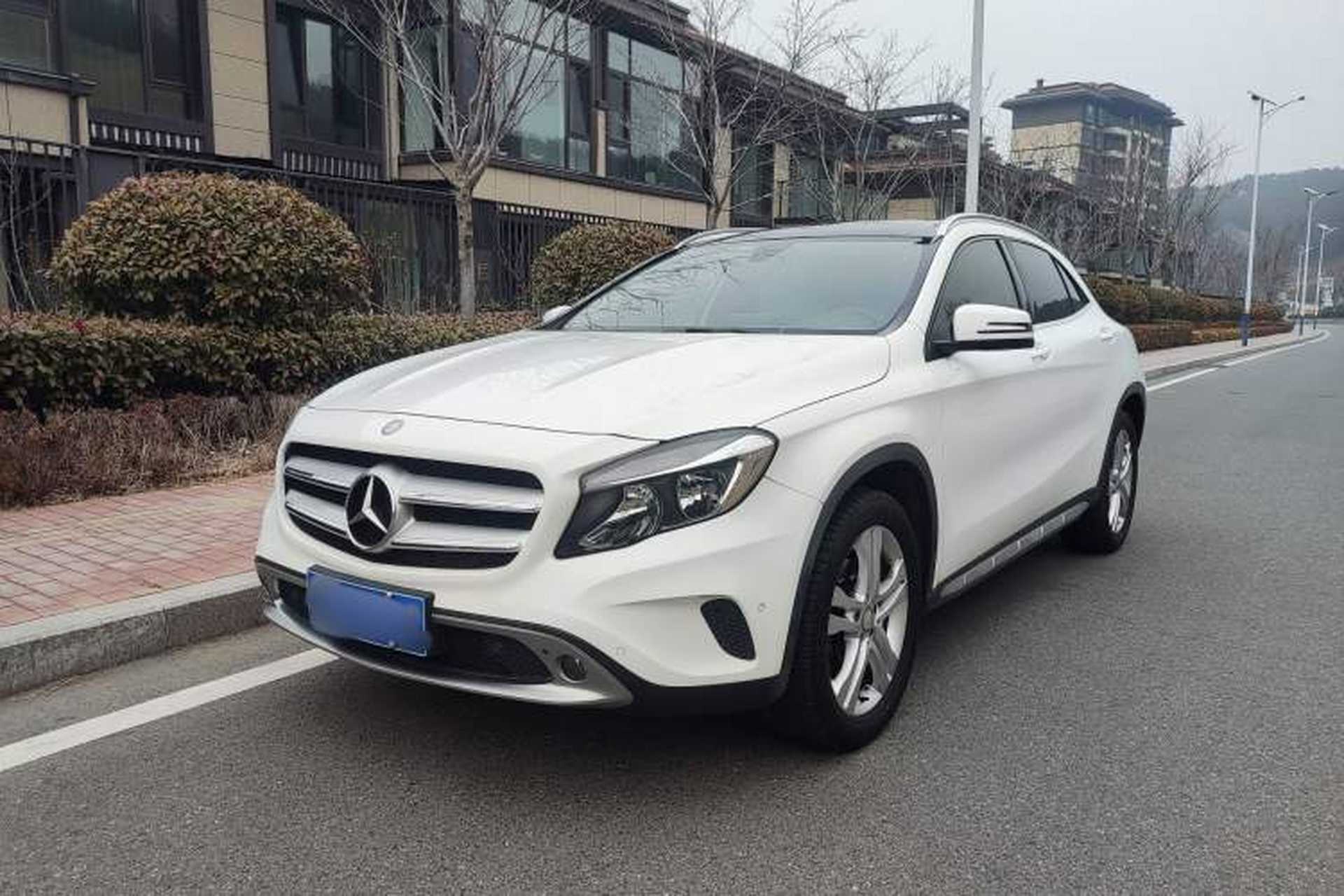 Used Mercedes-Benz GLA 2016 GLA 200 Sport Edition Front Left 45 Deg