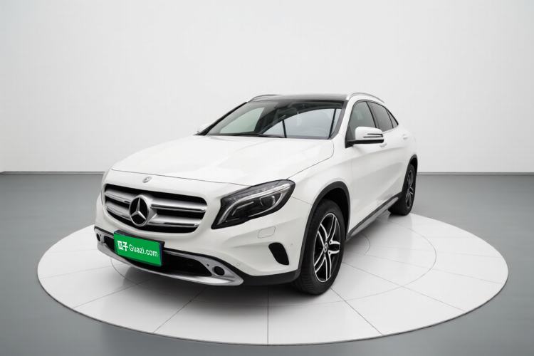 Used Mercedes-Benz GLA 2016 GLA 200 Fashion Model Front Left 45 Deg