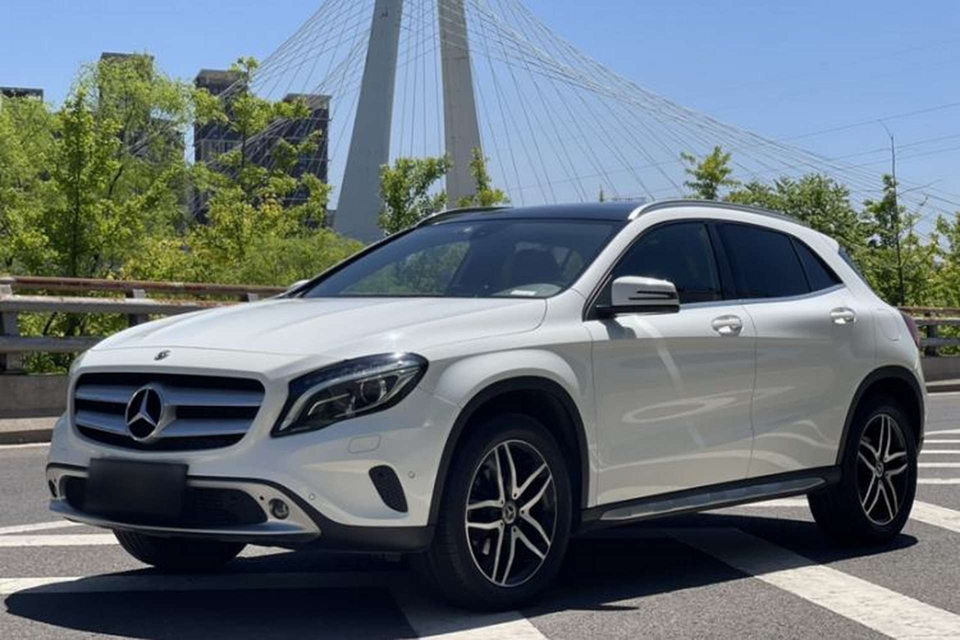 Used Mercedes-Benz GLA 2016 GLA 200 Fashion Model Front Left 45 Deg