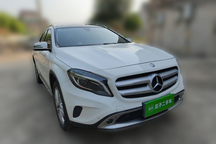 Used Mercedes-Benz GLA 2016 GLA 200 Sport Edition Front Right 45 Deg